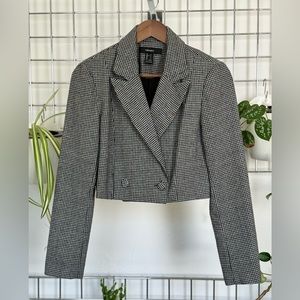 Forever 21 black & white checked cropped blazer gently used 15” width & length